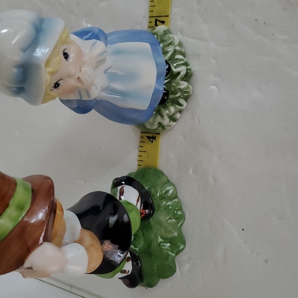 Vintage Girl and Boy Pilgrim Figurines by Treasure Masters Korea 5.5" Ceramic - Picture 10 of 11